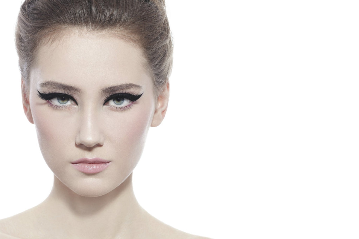 Latest Obsession: Creating The Perfect Cat Eye Using Aniise Black Gel Liner! - Aniise